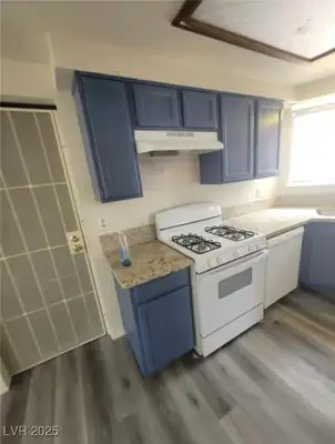3805 Twig Lane, Las Vegas, NV 89108 Kitchen