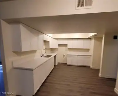 3364 Royce Court, Las Vegas, NV 89121 Kitchen
