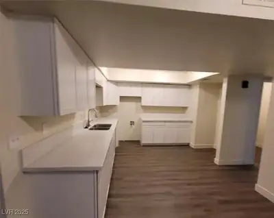 3364 Royce Court, Las Vegas, NV 89121 Kitchen