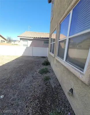 6709 Brick House Avenue, Las Vegas, NV 89122 Yard