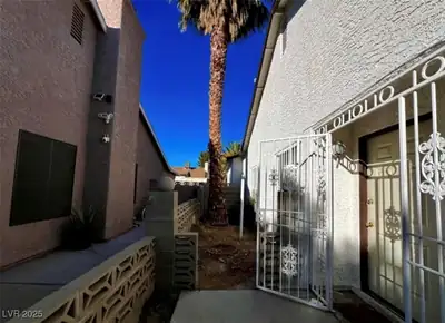 4224 Estaban Court, Las Vegas, NV 89110 Side of Structure