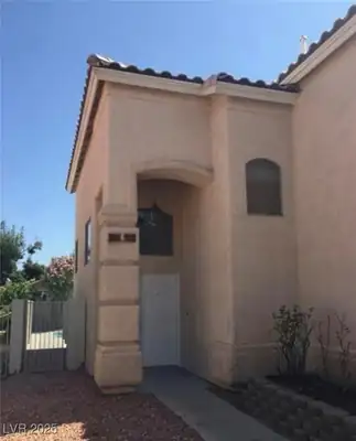 9076 Quarrystone Way, Las Vegas, NV 89123 Entry