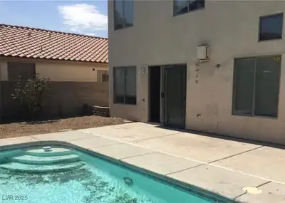 9076 Quarrystone Way, Las Vegas, NV 89123 Pool