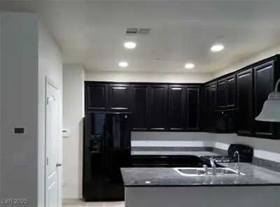9033 Savvy Seam Court, Las Vegas, NV 89149 Kitchen