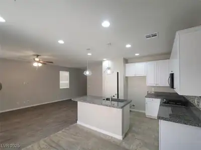 5738 Bear Springs Street, North Las Vegas, NV 89031 Kitchen