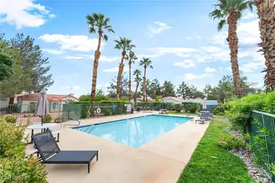 5401 Geneive Lane 101, Las Vegas, NV 89108 Pool