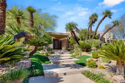 28 Painted Feather Way, Las Vegas, NV 89135 