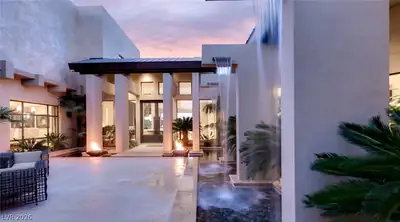 28 Painted Feather Way, Las Vegas, NV 89135 