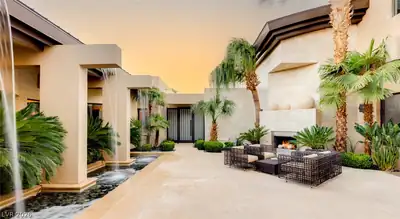 28 Painted Feather Way, Las Vegas, NV 89135 