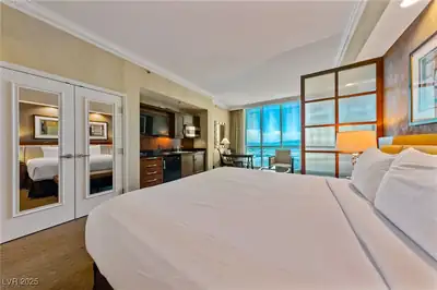 145 East Harmon Avenue 2918, Las Vegas