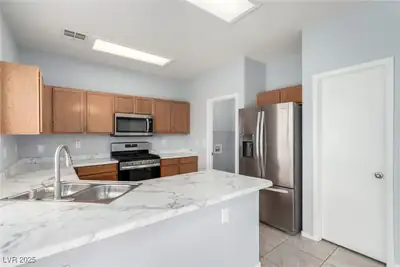 7320 Misty Glow Court, Las Vegas, NV 89131 Kitchen