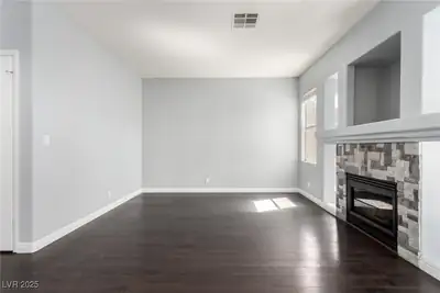 7320 Misty Glow Court, Las Vegas, NV 89131 Living Room