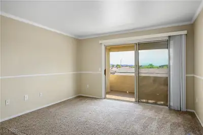 5710 East Tropicana Avenue 2068 Living Room