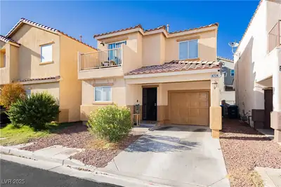 4774 Valleyside Avenue, Las Vegas, NV 89115 Front of Structure