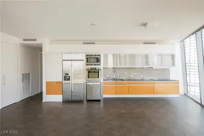 3726 LAS VEGAS Boulevard 1012 Kitchen