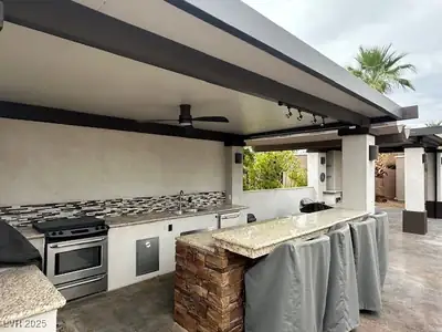 8175 Arville Street 363 Patio