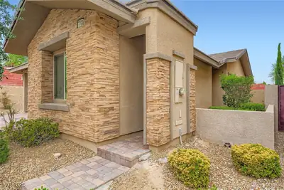 5568 Trilling Bird Drive, Las Vegas, NV 89135 Entry