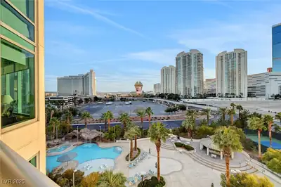 222 Karen Avenue 601 Pool