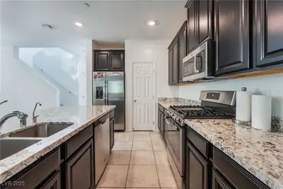 760 Crisp Morning Court, North Las Vegas, NV 89086 Kitchen