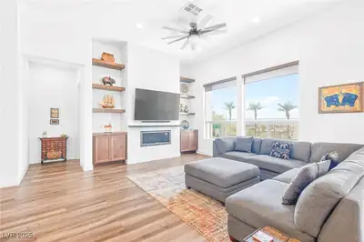 29 Porto Malaga Street, Henderson, NV 89011 Living Room