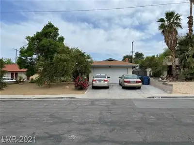 4533 CHARLES RONALD Avenue Las Vegas, NV 89121
