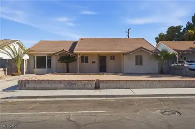 4913 Churchill Avenue, Las Vegas