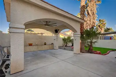 8776 Country View Avenue, Las Vegas, NV 89129 Patio