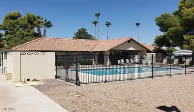 5533 Tres Piedras Road, Las Vegas, NV 89122 Pool