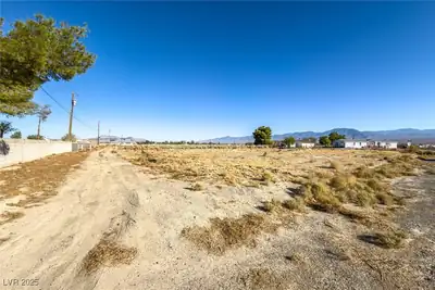 2330 South Laguna Street View