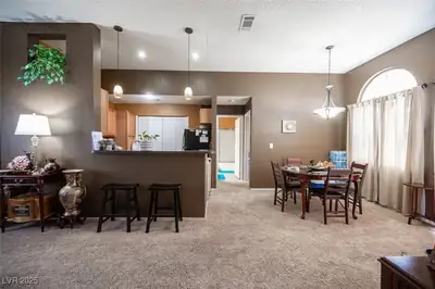3150 Soft Breezes Drive 2220 Dining Area