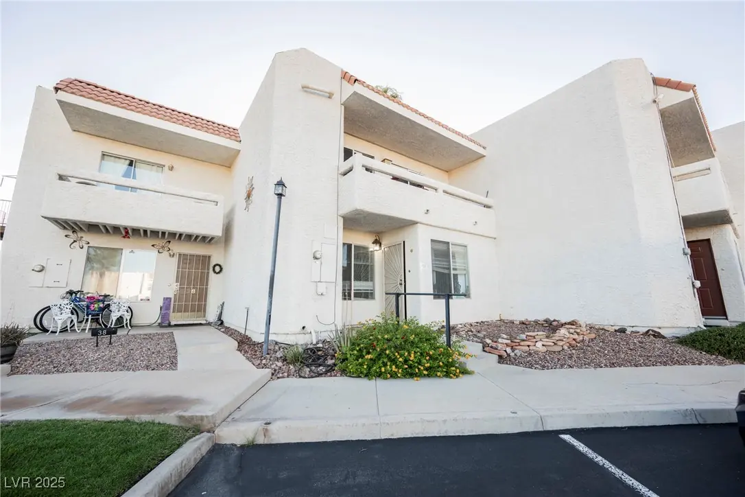 687 Marina Drive 39