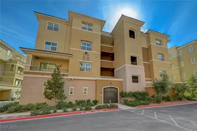 9129 Las Manaitas Avenue 302 Las Vegas, NV 89144