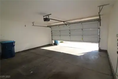 1629 British Cup Drive, Las Vegas, NV 89117 