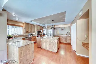 2504 Windjammer Way, Las Vegas, NV 89107 Kitchen