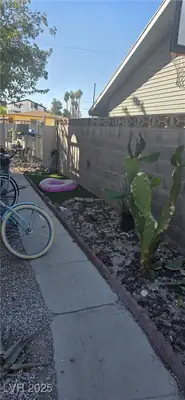 1304 Melissa Street Patio