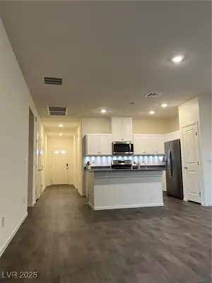 1173 Melody Lark Street, Henderson, NV 89011 Kitchen
