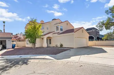 6673 Silver Penny Avenue, Las Vegas