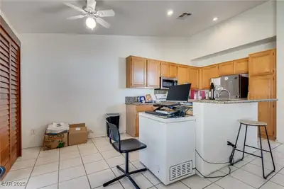 1705 Night Shadow Avenue, North Las Vegas, NV 89031 Kitchen