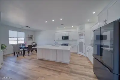 6440 Montclair Street, Pahrump, NV 89061 Kitchen