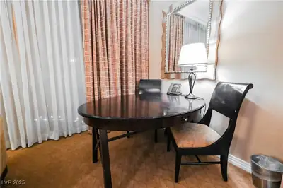 125 East HARMON Avenue 3716 Dining Area