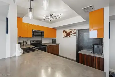 3930 University Center Drive 902 Kitchen
