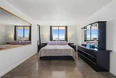 3930 University Center Drive 902 Bedroom