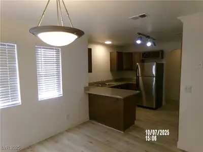 2700 North Rainbow Boulevard 1105 Kitchen