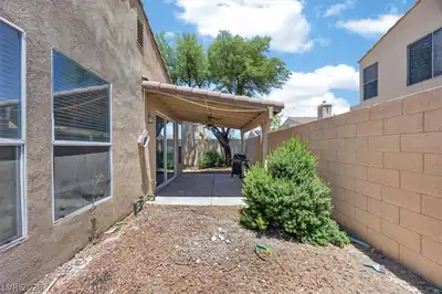 9200 Penn Station Street, Las Vegas, NV 89123 Patio