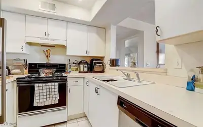 5000 Red Rock Street 211, Las Vegas, NV 89118 Kitchen