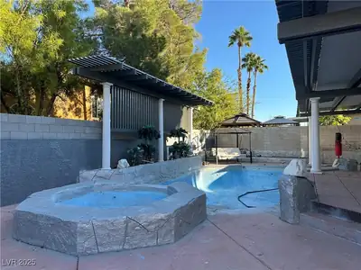 4408 North Pioneer Way Pool