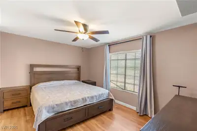 3125 North Buffalo Drive 1103 Bedroom