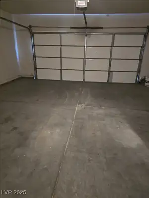 463 Hagens Alley, Mesquite, NV 89027 Garage
