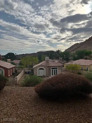 32 Via Vasari 103, Henderson, NV 89011 Side of Structure