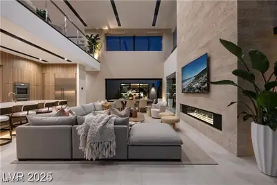 105 Still Shores Street, Henderson, NV 89011 Living Room